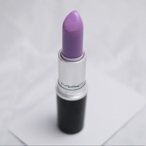 Last chance🔥MAC lipstick lavender color Lured In